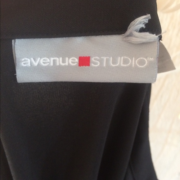 Avenue Studio 22 Blk button up 3/4 sleeve top - Picture 5 of 5